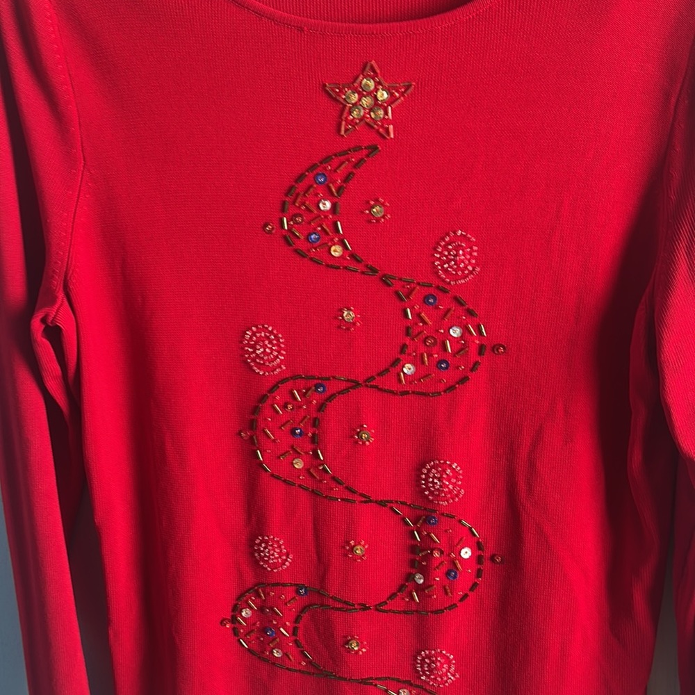 2 holiday tops size L - Picture 2 of 7